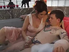 Le ragazze si colpiscono nel culo con enormi porno casalinghi italiani ciglia